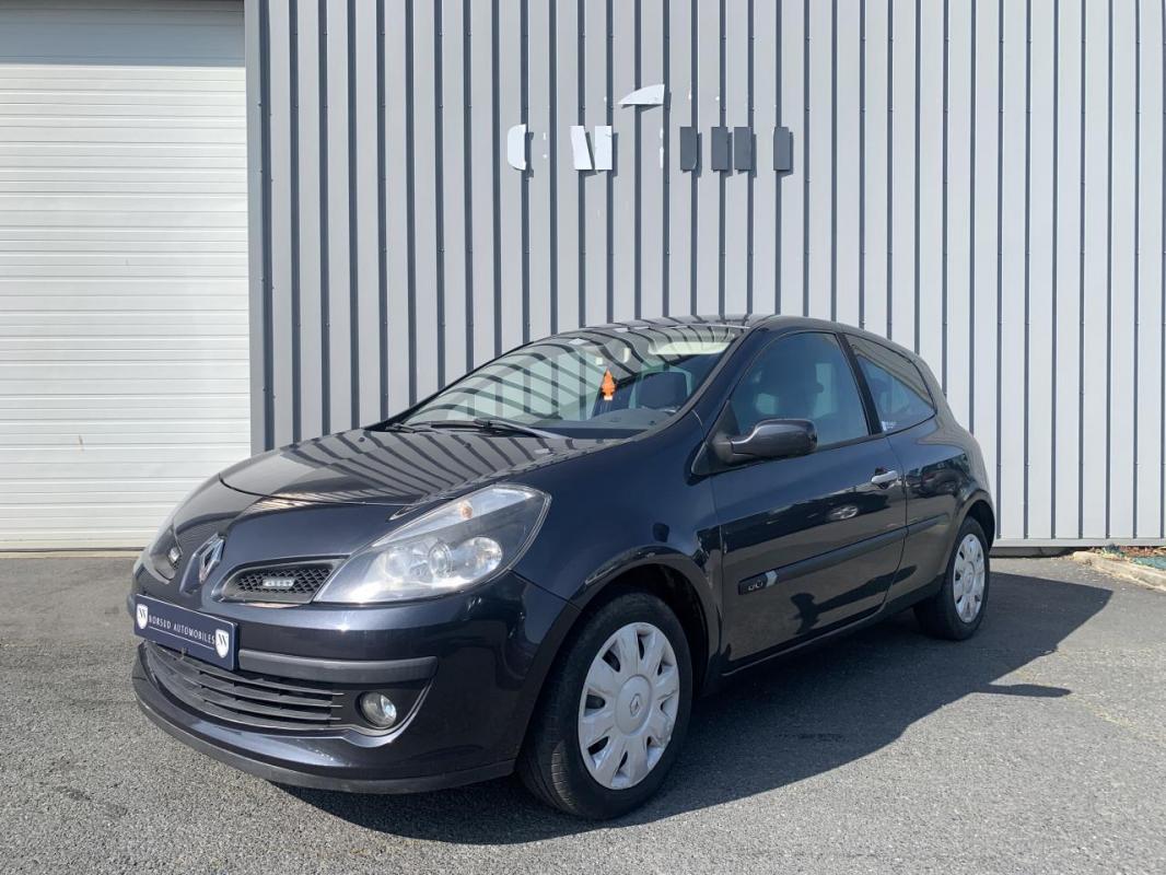 Renault Clio 1.5 dCi - 105 III BERLINE Dynamique PHASE 1